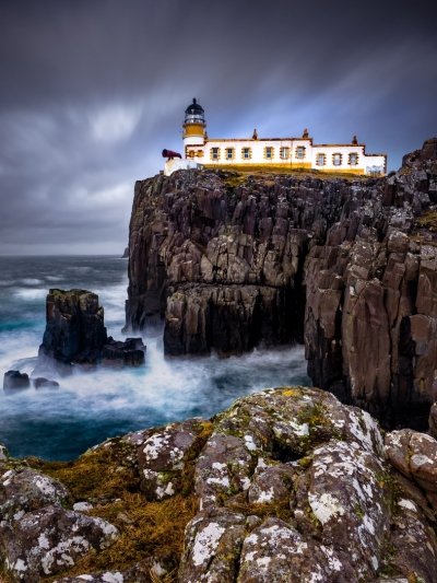 Neist_Point_Lighthouse-Isle_of_Skye