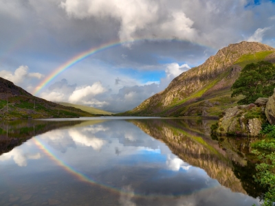 Llyn_Ogwen_Rainbow-Snowdonia