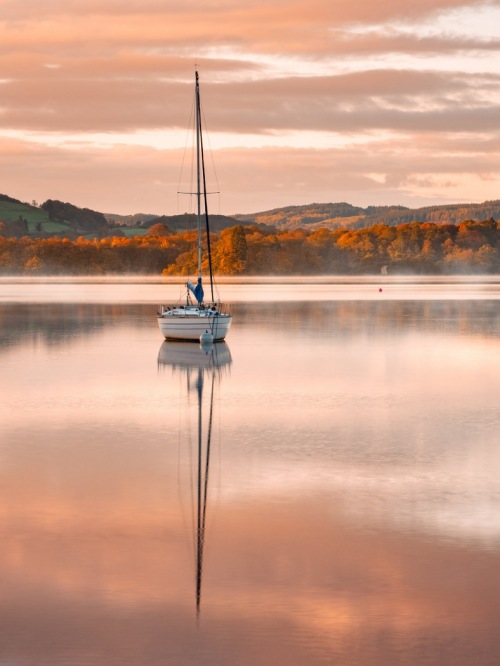 Boats_Autumn_Dawn_Windermere-Lake_District_02