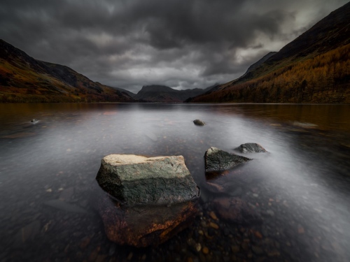 Buttermere_Rock-Lake_District