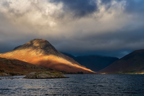 Wastwater_Band_Of_Light-Lake_District