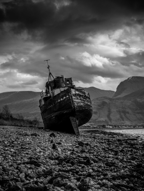 Corpach_Boat_Mono_1_Scotland