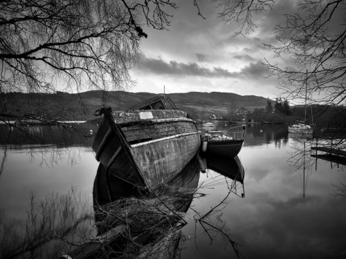Loch_Ness_Wreck_Mono-Scotland