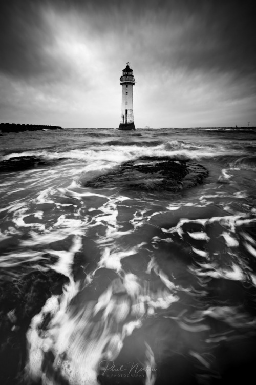New_Brighton_Lighthouse_3_Mono-Wallasey
