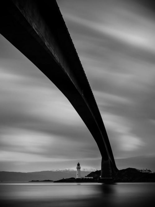 Skye_Bridge_5_Mono-Isle-of_Skye
