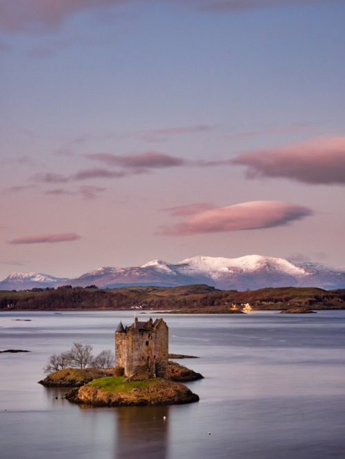 Castle_Stalker_Winter_Sunrise-Appin_Scotland