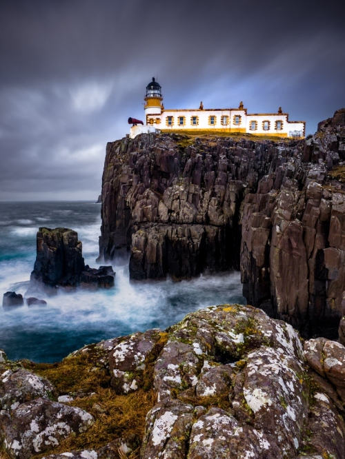Neist_Point_Lighthouse-Isle_of_Skye