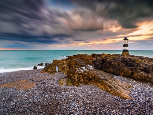 Penmon_Lighthouse_Sunset-Anglesey_Wales