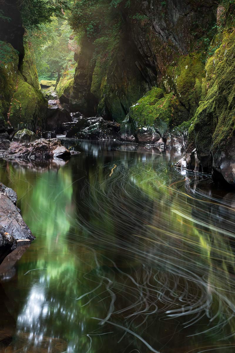 Snowdonia-fairy-glen-streaks-1