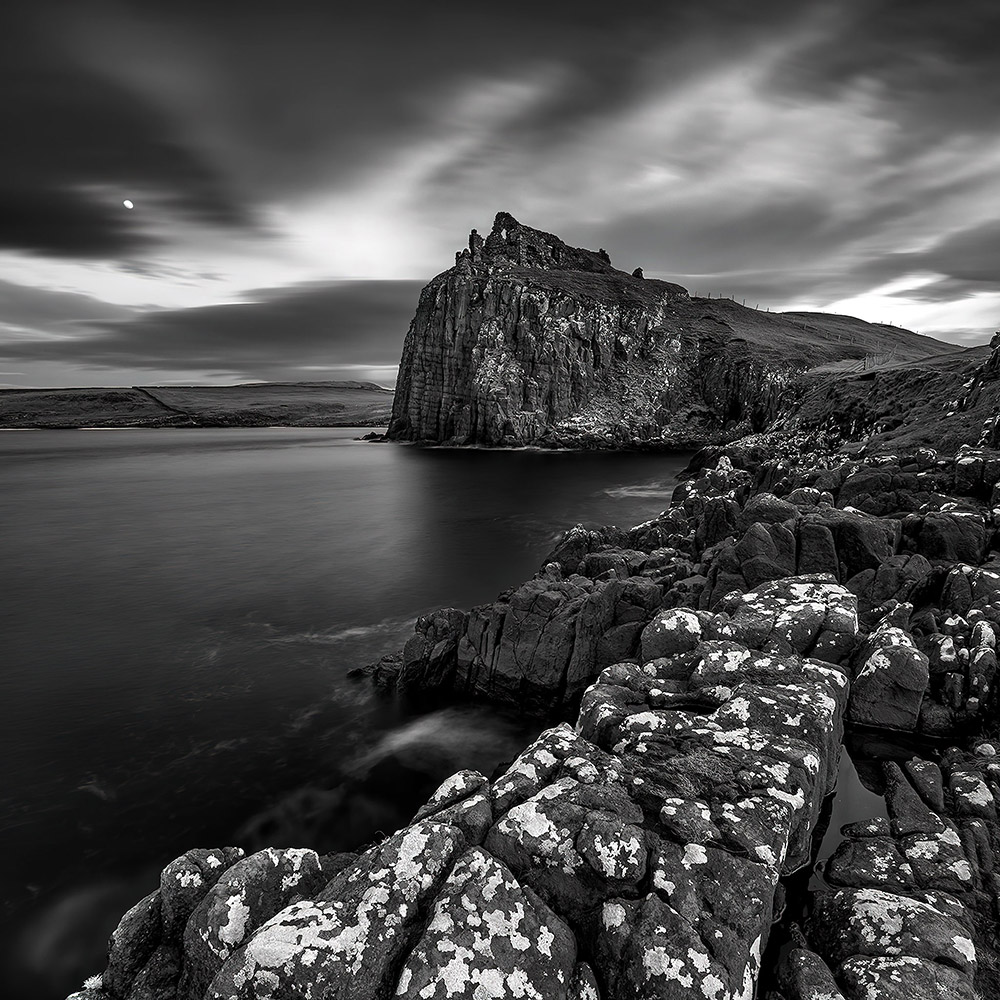Example-17-Duntulm_Castle_5_Mono-Isle-of_Skye_Square