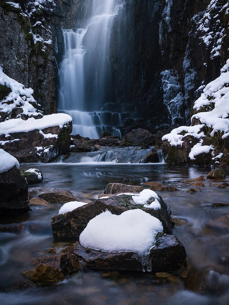 Wailing_Widow_Waterfall_800