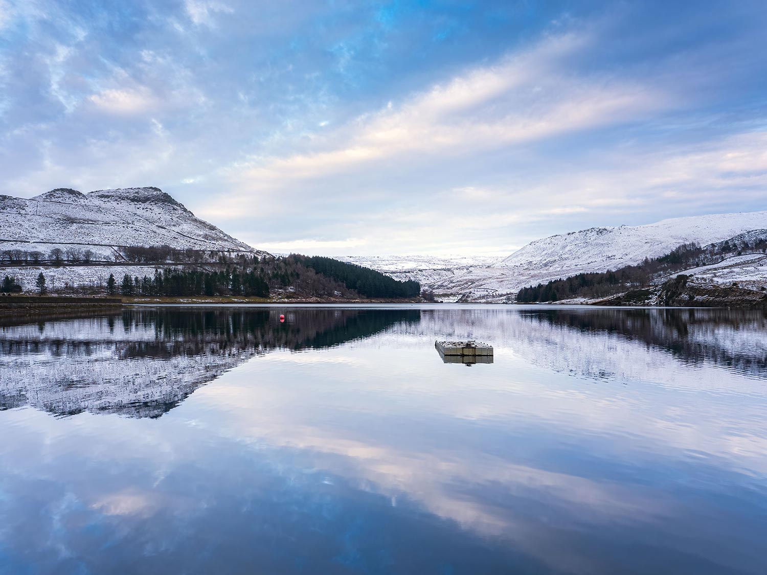 Dovestone-Blue-Reflections-1500