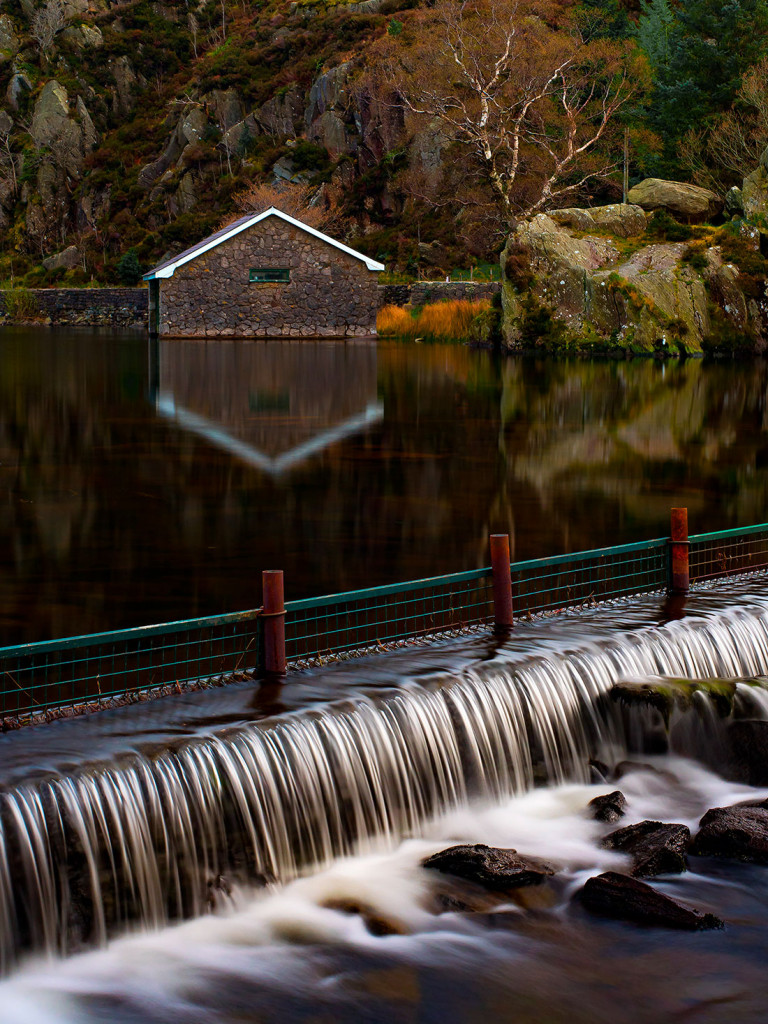 Llyn Ogwen Weir-Snowdonia (Eryri)