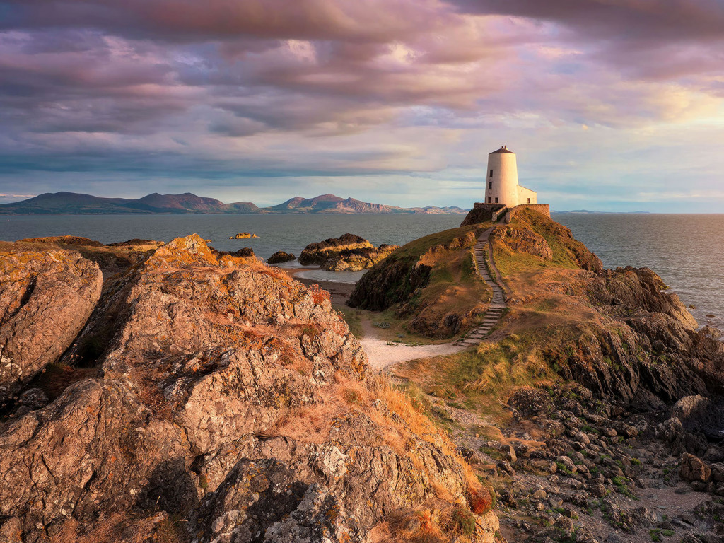 Golden Light Twr Mawr Lighthouse-Llandwyn Island Anglesey