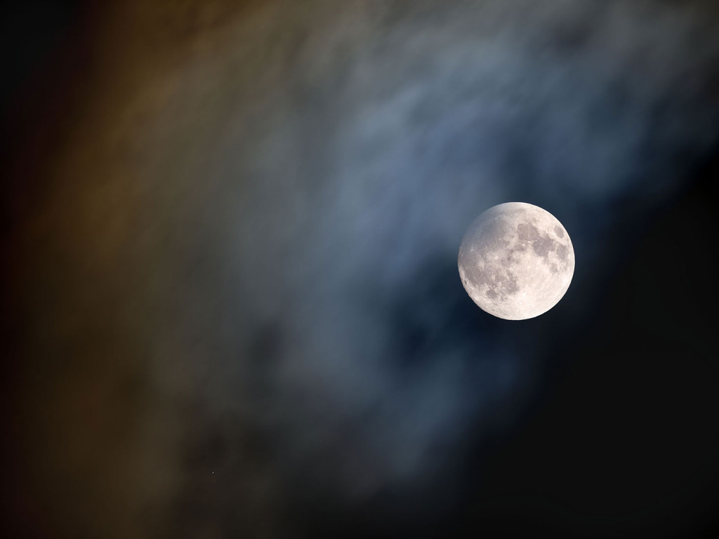 Moon Cloud 1