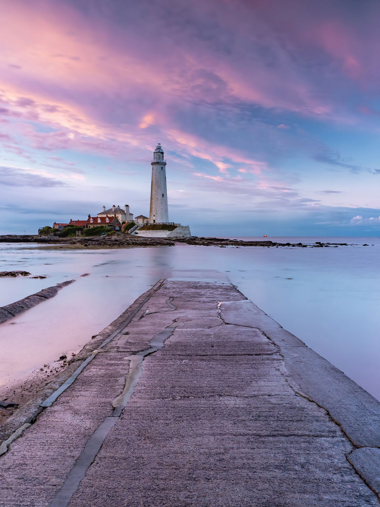 St Mary's Lighthouse Causeway-Whitley Bay