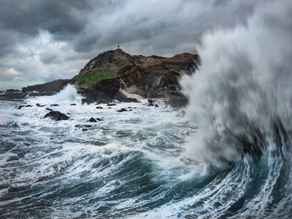 Storm Arwen and Lantern Hill-Ilfracombe, Devon